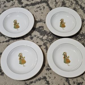 Vintage 1974 Holly Hobbie Green Girl Limited Edition Soup Bowls Set of 4
